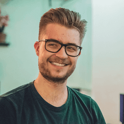 samuel-raita-RiDxDgHg7pw-unsplash (1)